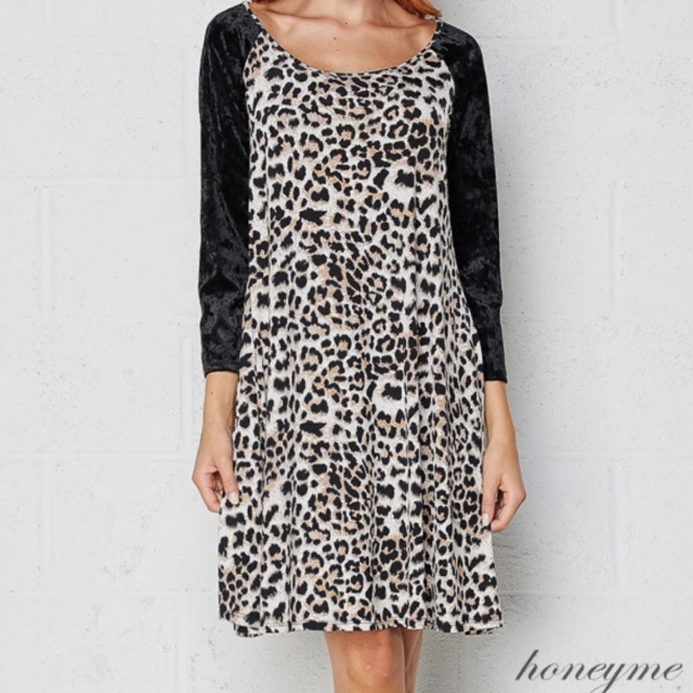 HONEYME  Leopard Dress with Velvet Sleeves
